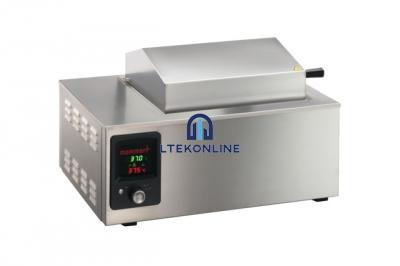 Universal Water Bath with Stirrer